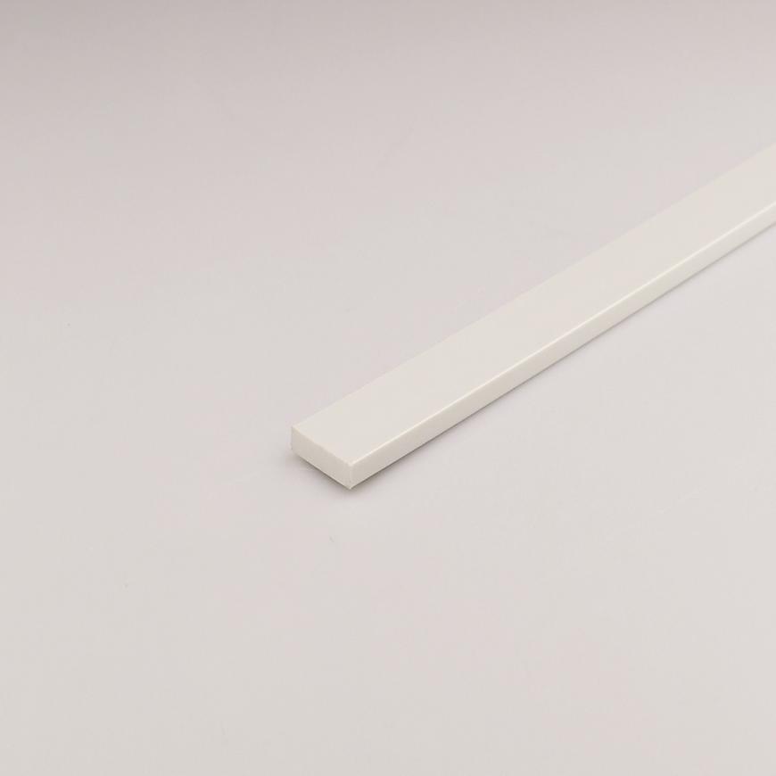 Profil Plohý PVC Bílý 25x1000 PARQUET MERCADO