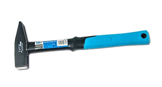 XTline kladivo zámečnické 800g sklolaminátová rukojeť XT034R